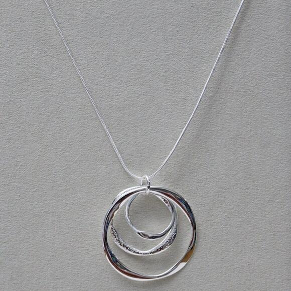 New Silver 925 Necklace with a Triple Circle Pendant N23 - Picture 2 of 4